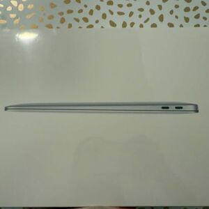 MacBook Air NEW 13" 256GB 8GB Memory M1 NEW